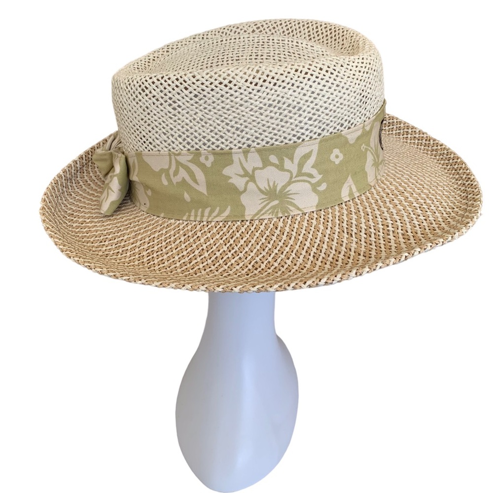 Kate Lord Neutral Golf Hat Gem